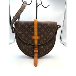 Louis Vuitton Vintage Canvas Chantilly GM Handbag with COA